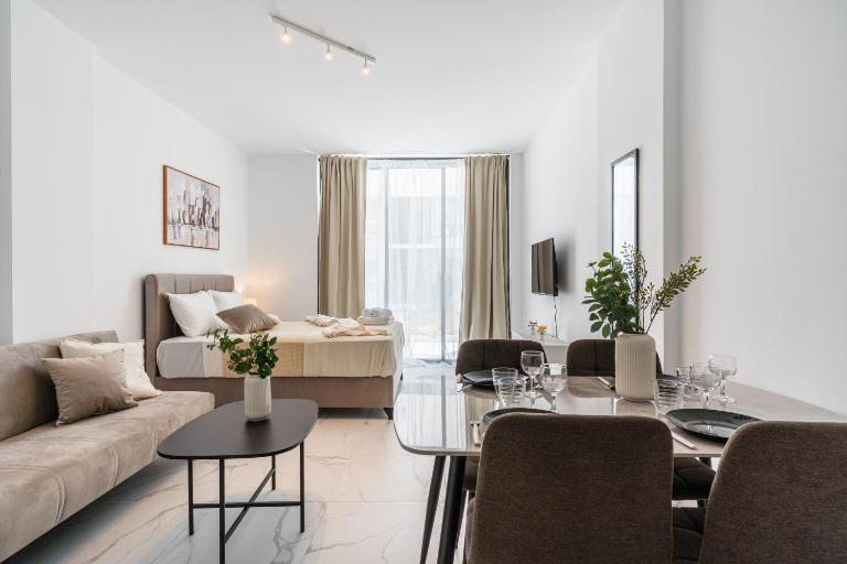 Opal Signature Studio - B&B Larnaka