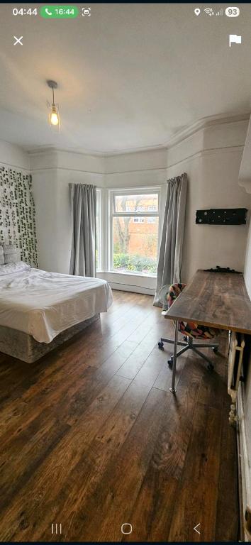 Room to rent room 3 - B&B Crewe