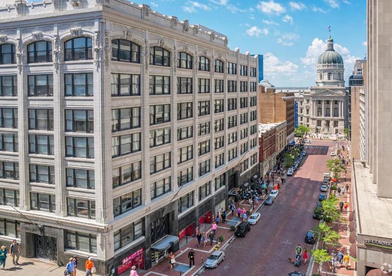 Apartment Downtown Indianapolis with Direct Access to Convention Center - B&B Indianapolis