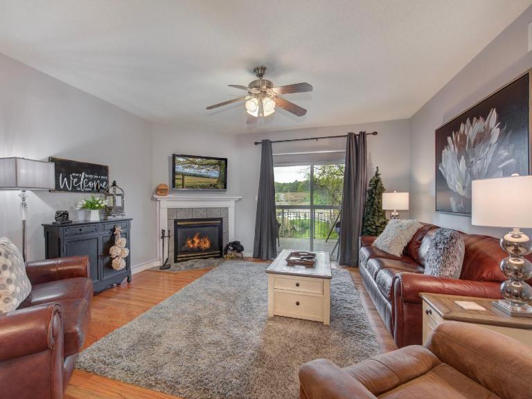 River Sounds Bear Crossing 204 - B&B Pigeon Forge