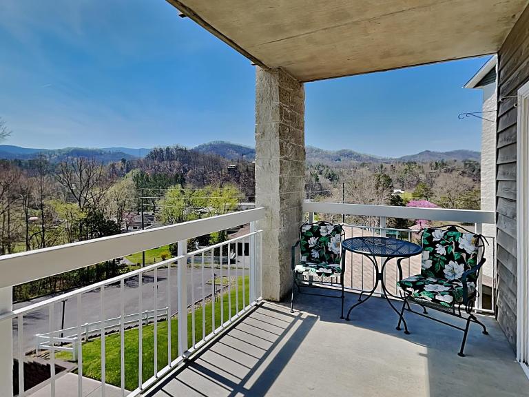 Cozy Corner Whispering Pines 421 - Ferienwohnung Pigeon Forge