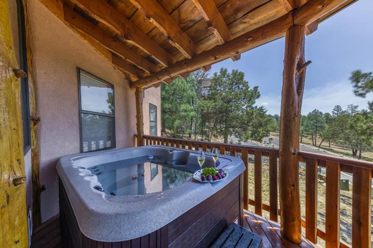 White Mountain Retreat - B&B Ruidoso