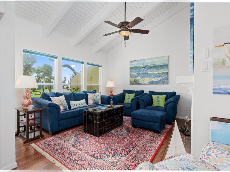 Beautiful Bay View Condo - B&B Rockport