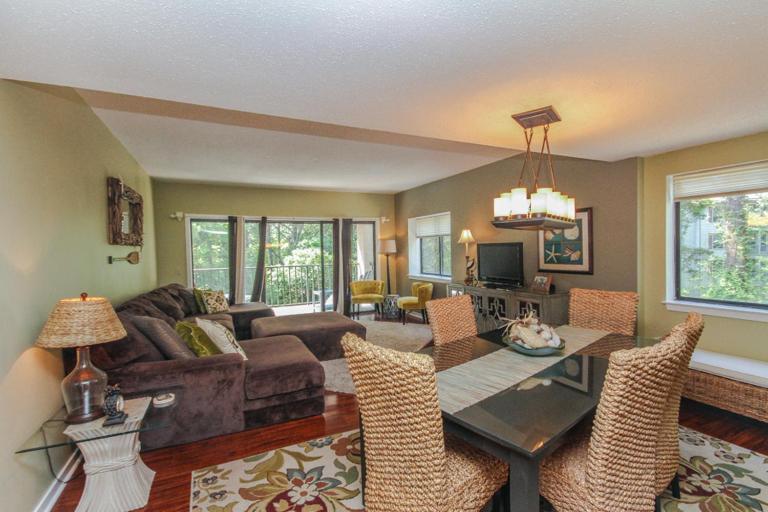 Village House 303 - B&B Hilton Head