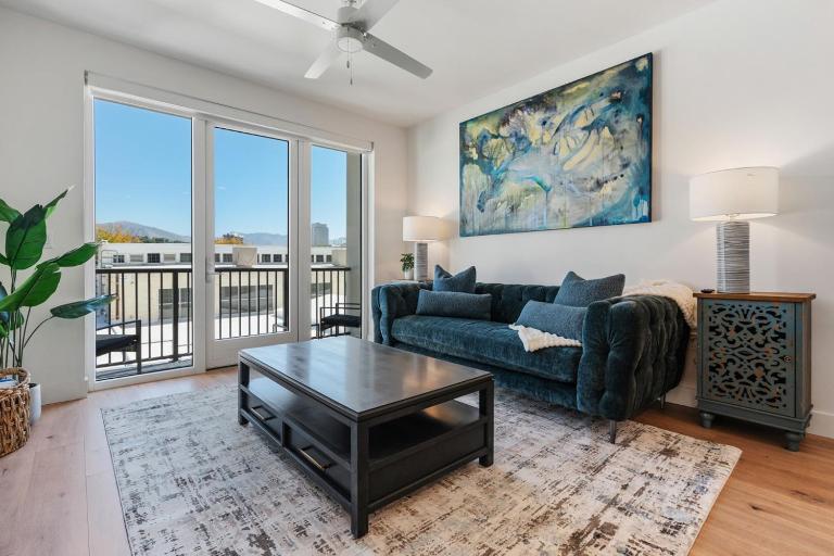 Capital Views Pool Spa Gym Bowling Free Parking - Chambres d'hôtes Salt Lake City