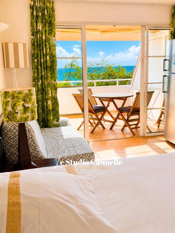 Studio Cannelle Vue Mer Village Vacances Sainte Anne - B&B Sainte-Anne