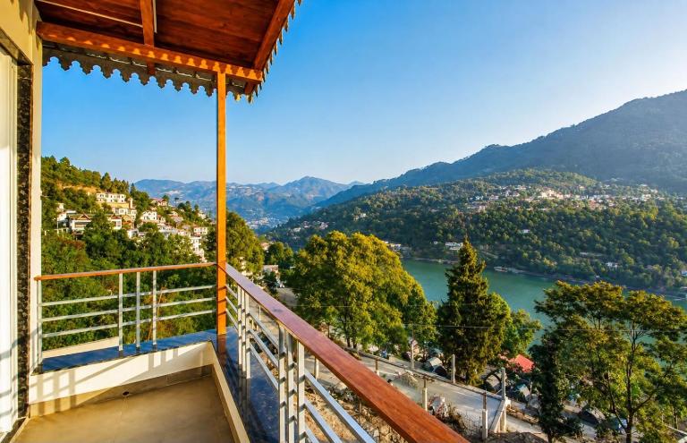 The Boho Shantii Stays - Bed and Breakfast Bhimtal