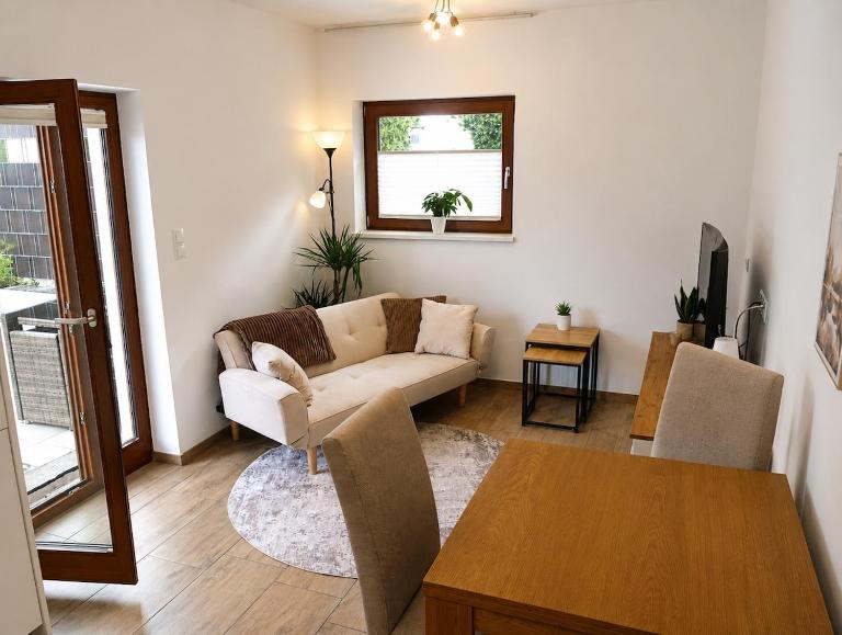 Maisonetten-Apartment mit Terrasse und Garten - Bed and Breakfast Zirl