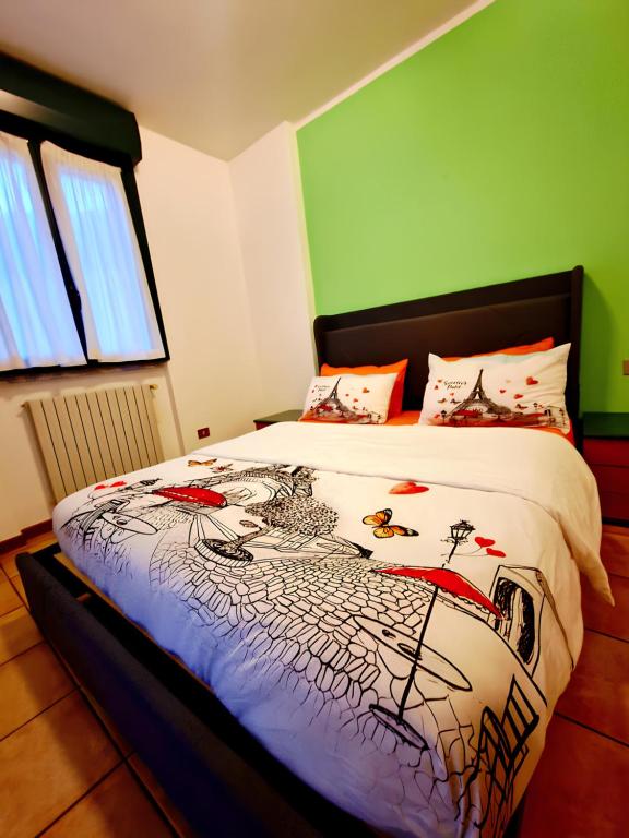 Bernina Stop & Go apartment - 30 steps to the red train - Chambres d'hôtes Tirano