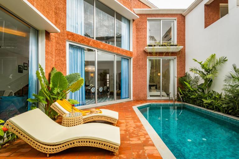 La Cascada by The Blue Kite- 3BHK Luxury Villa with Private Pool, Garden, Kitchen & Balcony, 5 minutes from Anjuna Beach & Hilltop - Chambres d'hôtes Anjuna