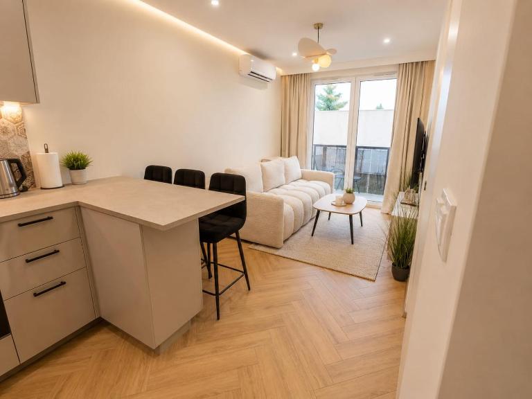 Lumier Apartment Portovo by Property Kings - Bed and Breakfast Gdansk