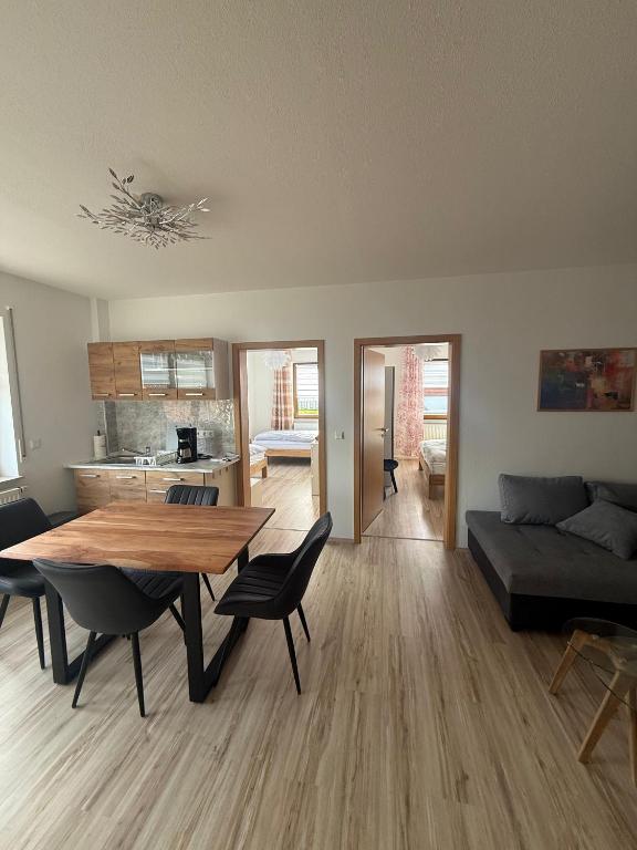 Bw Living - Apartment in Schkeuditz-Dölzig - Ferienwohnung Schkeuditz
