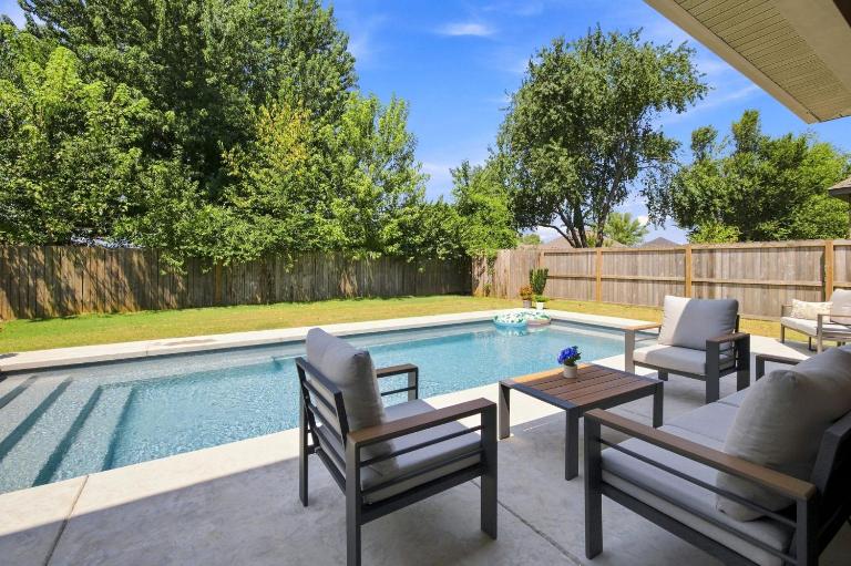 Willow Tree Retreat-10 min to U of A - B&B Fayetteville