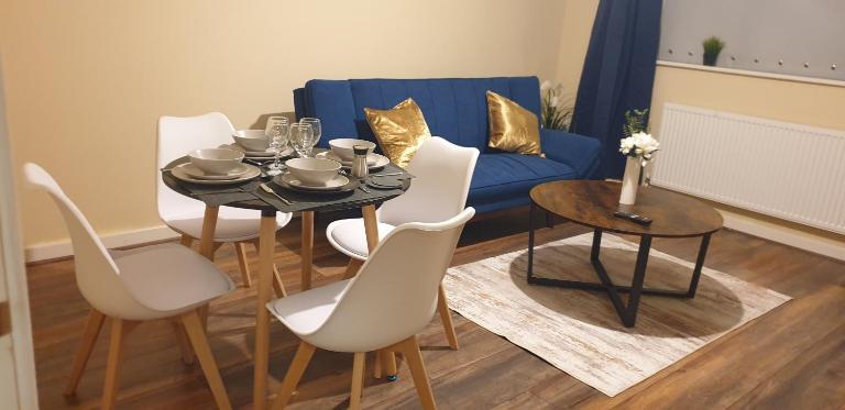 2 bed flat in Gravesend close to M25 & Ebbsfleet station - Chambres d'hôtes Gravesend