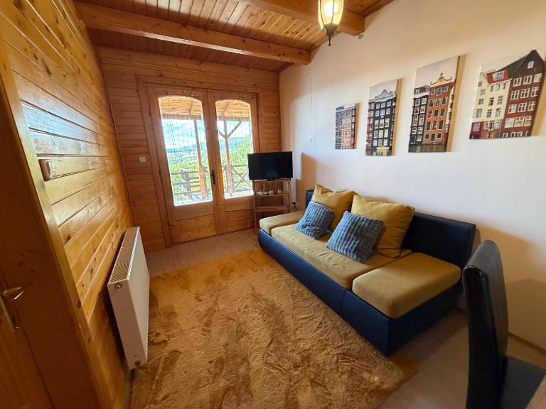 Virág Apartman - B&B Felsőtárkány