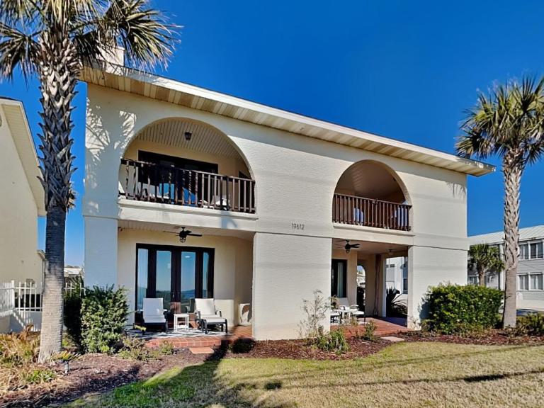 Lion On The Beach - B&B Panama City Beach