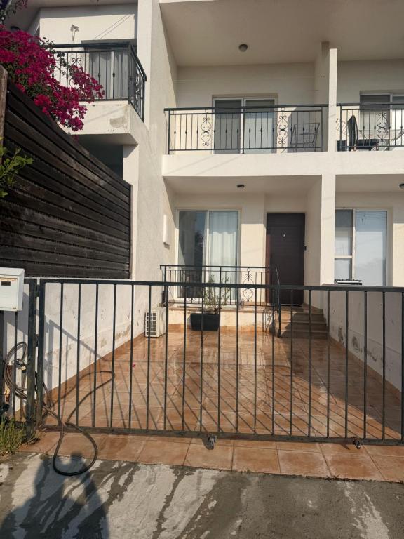 Kalypso Holiday Home - B&B Paralímni