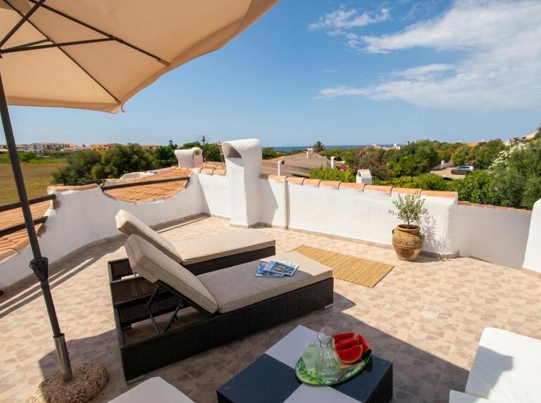 Villa Elena relax nella piscina privata a due passi dalla spiaggia con terrazzo panoramico per tramonti mozzafiato - Chambres d'hôtes La Ciaccia