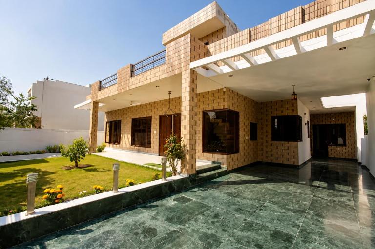 The Lawn House 3BHK Villa with EV point 3kw - B&B Amritsar
