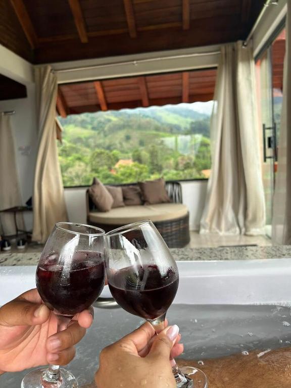 Chalé Romântico com hidro refúgio para casal - B&B Gonçalves