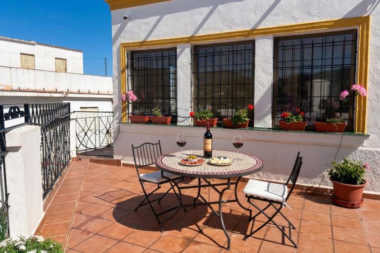 Authentic, Huge Terrace, Views, Garage - Casa Paseo de Las Flores - B&B Salobreña