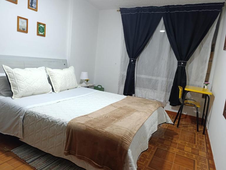 Comfort Room with Private Bathroom - B&B Bogotá
