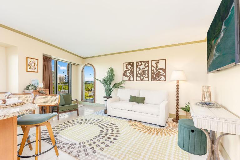 Luana at Waikiki 1-Bed Ocean View Getaway in the Heart of Waikiki - B&B Honolulu