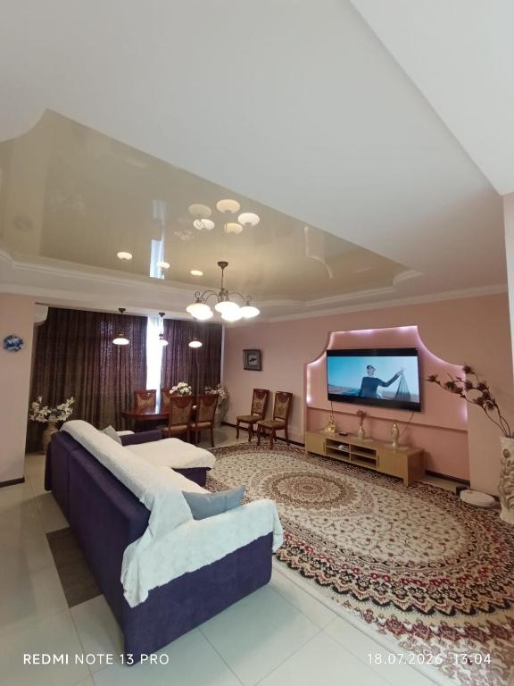 Просторная квартира в центре - Ferienwohnung Bischkek