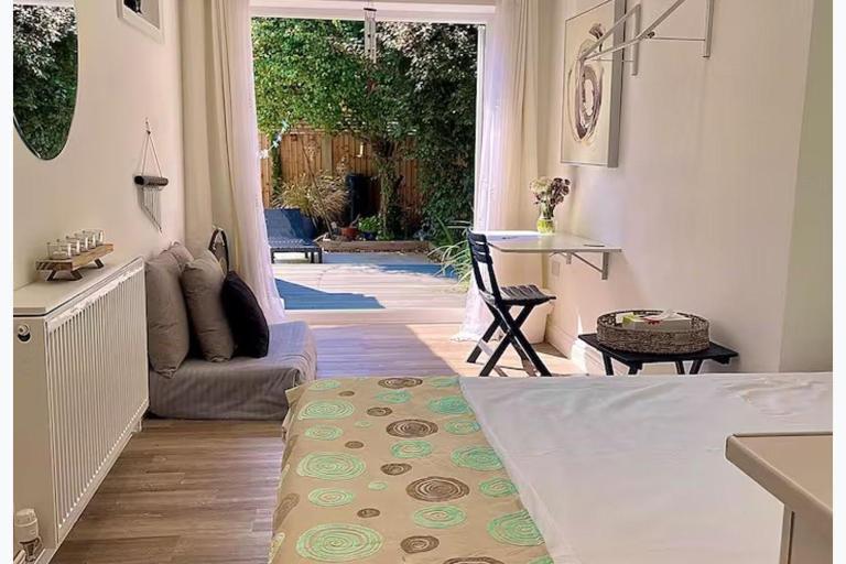 Zen Studio in Colchester - Perfect for Couples - B&B Colchester
