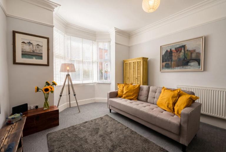 Victorian Home with Dedicated Workspace, Sherwood Nottingham - Ferienwohnung Nottingham