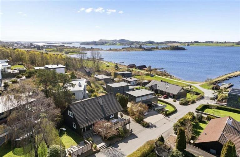 Exclusive House Rental During ONS, Prime Location, Just 6 Minutes by Bus to the ONS Exhibition, with Stunning Views - B&B Stavanger