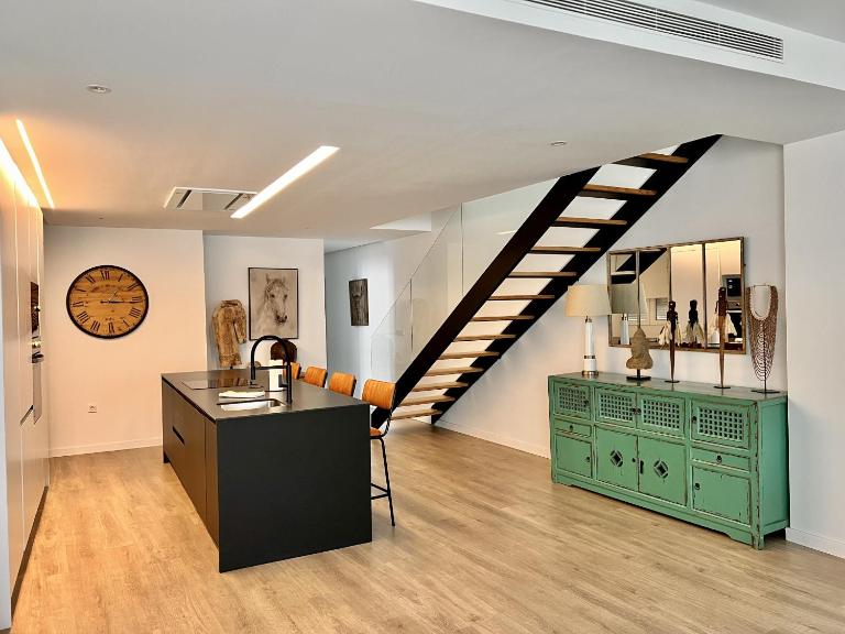 Premium Penthouse Seasonal Rental - B&B Alicante