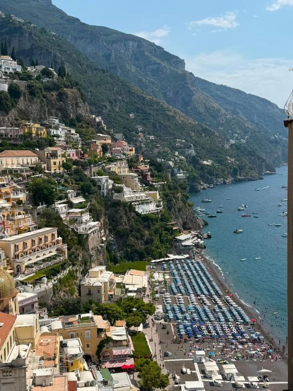 Zara Luxury Apartment - Positano - Chambres d'hôtes Positano
