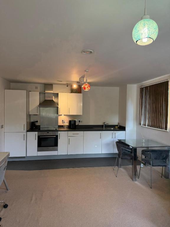 Suite Living Apartments - Bed and Breakfast Birmingham