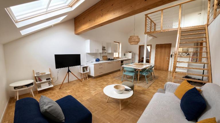 Pine & Peaks Apartment - Chambres d'hôtes Bovec