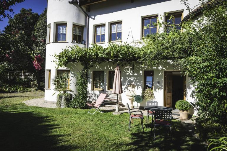 Garden Apartment Gwuerzerhof - Ferienwohnung Tramin an der Weinstrasse