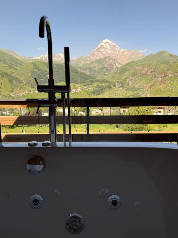 RestArt Cottages in Kazbegi - Bed and Breakfast Stepantsminda