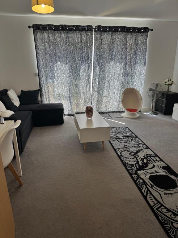 Morden 3 Bedroom House, Orpington BR5, Sleeps 7 - B&B St Mary Cray