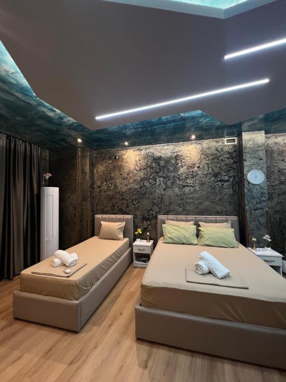 Streheza Nani - Bed and Breakfast Korçë