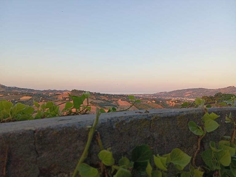 Due Orizzonti - Ferienwohnung Monsampolo del Tronto