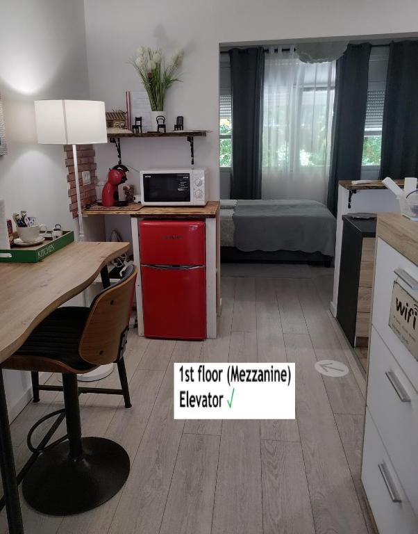 Rubica - "green window" studio apartment - B&B Fiume