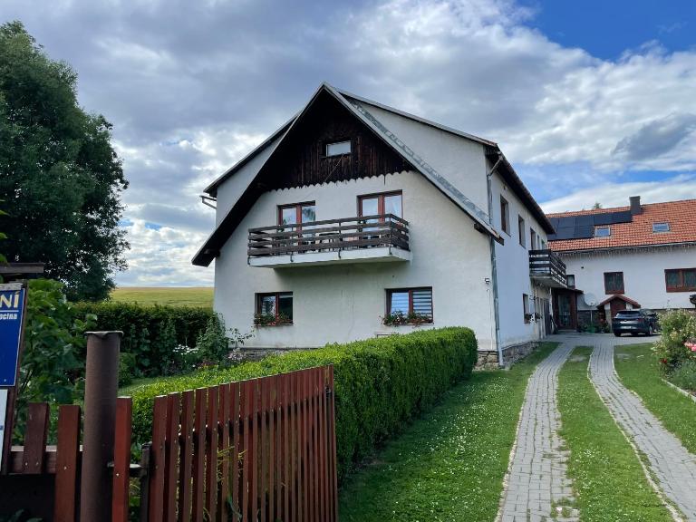 Ubytování Pavel Němec - B&B Fryšava pod Žákovou horou