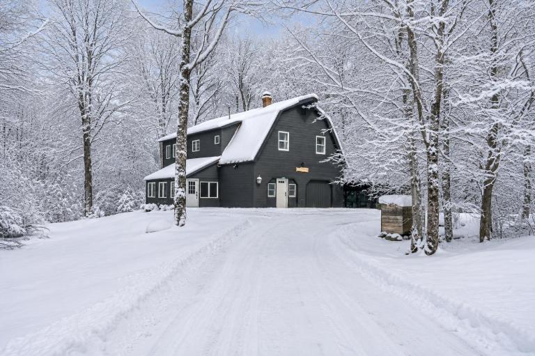 Slippery Slope Chalet, Hot tub, Arcade, Firepit, 5 min to Base, Nightlife and Restaurants - B&B Killington