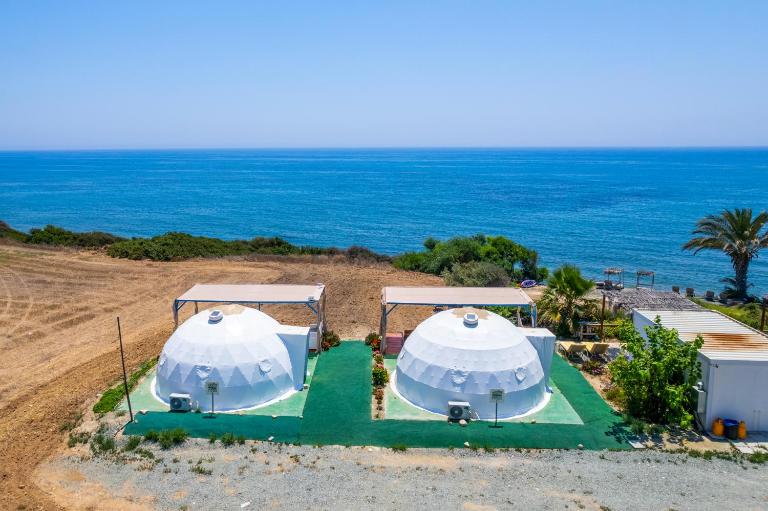 Domes at the Beach - B&B Maróni