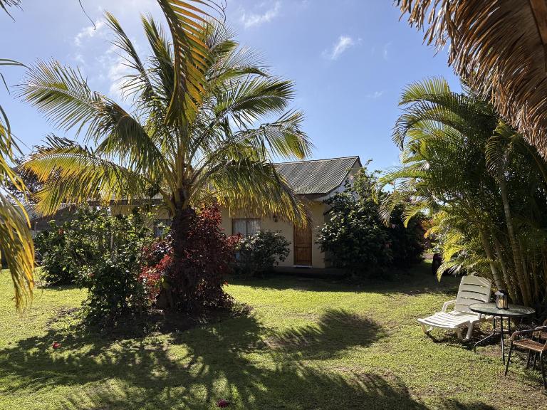 Cabañas Honu Nui, cerca de los mejores atardeceres - B&B Hanga Roa