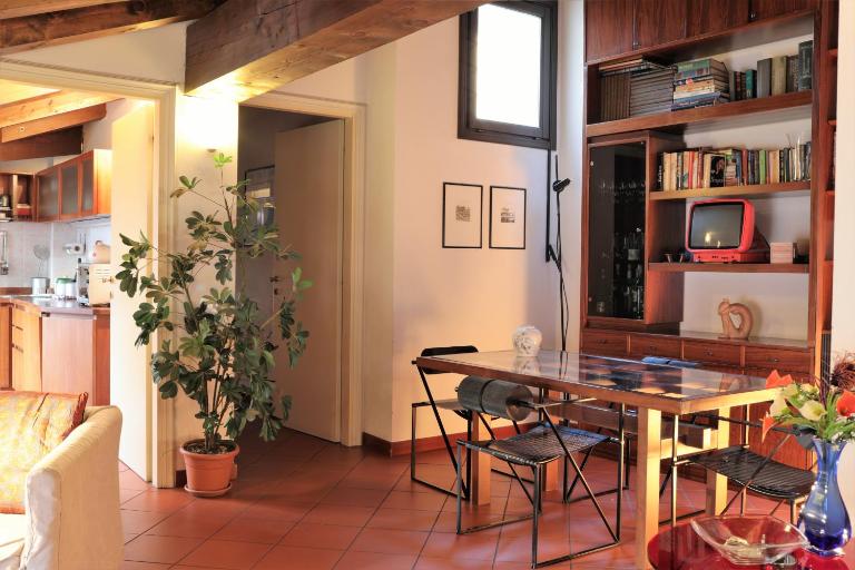 The Rose Apartment - Chambres d'hôtes Bologne