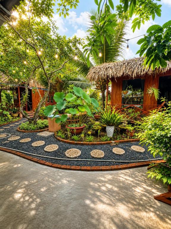 Nhat Linh Homestay Ben Tre - B&B Ấp An Phú