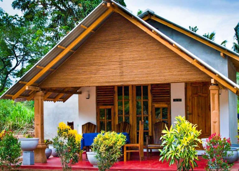Jungle Eco Lodge & Safari - Bed and Breakfast Sigiriya