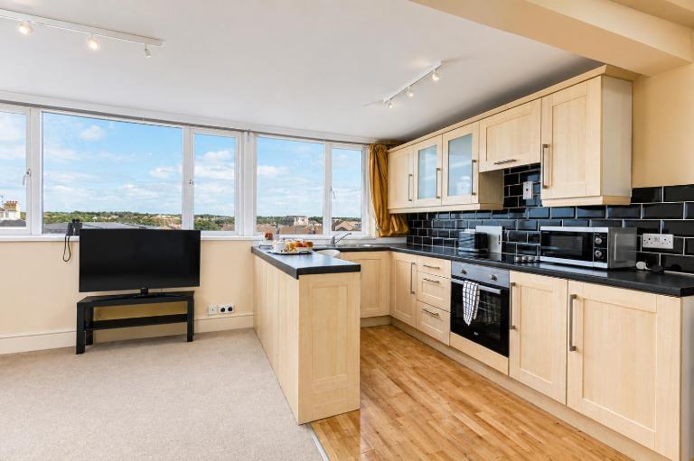 Seafront Flat With View | Sleeps 4 | Pet Friendly - B&B Bridlington