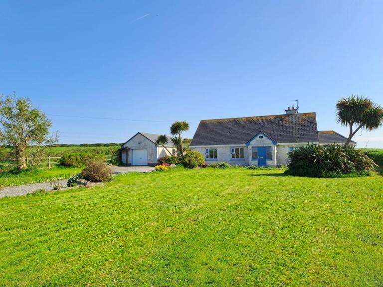 Cloich Trá - Bed and Breakfast Carrowhubbuck